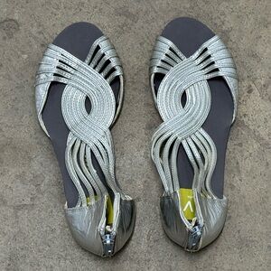 D V by Dolce Vita Sandal Flats